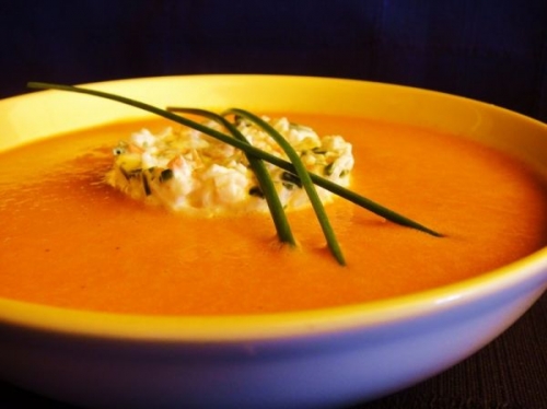 Фото для рецепта: Сладкий суп из болгарского перца с крабовыми палочками
